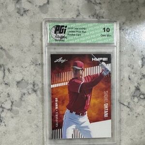 Leaf HYPE! Red Baseball Card